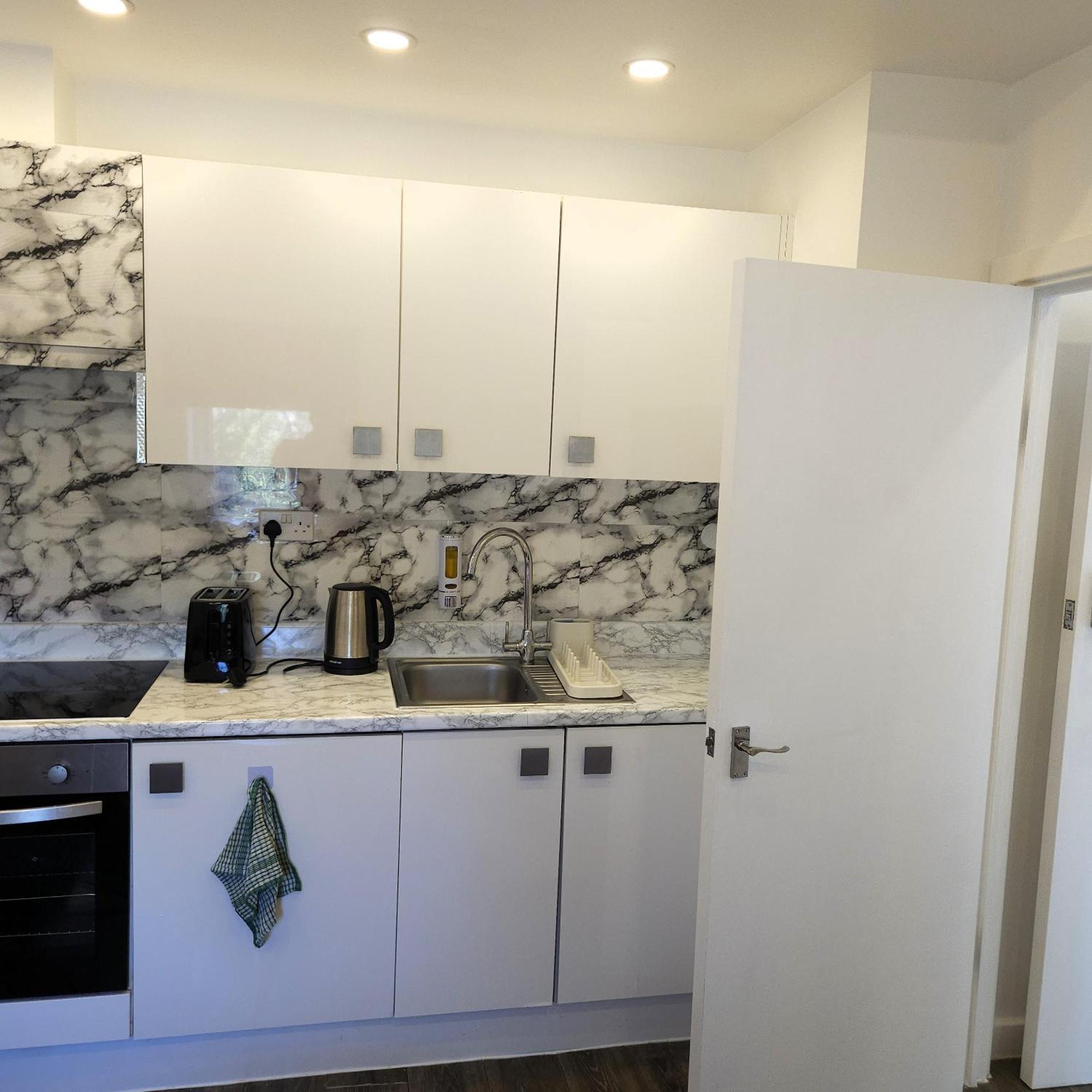 02 Glamour Apartment