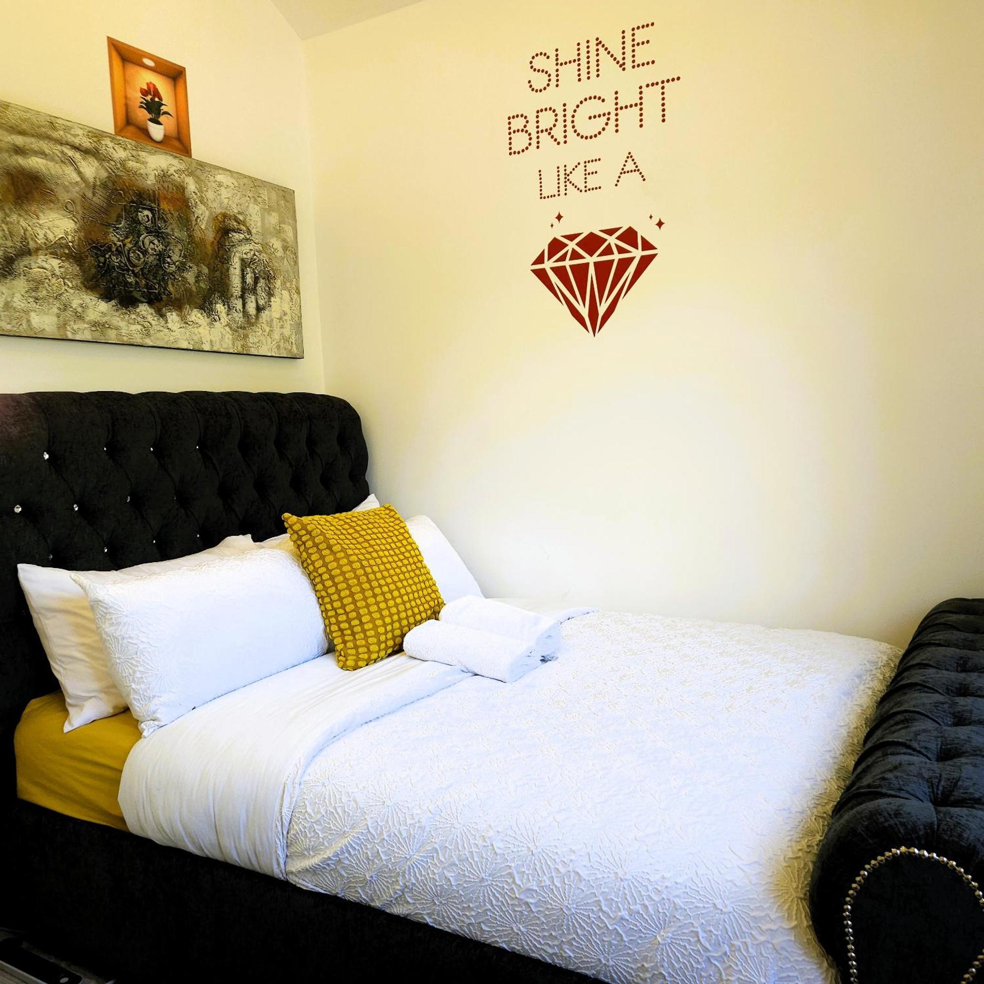 Apartment 02 Glamour London