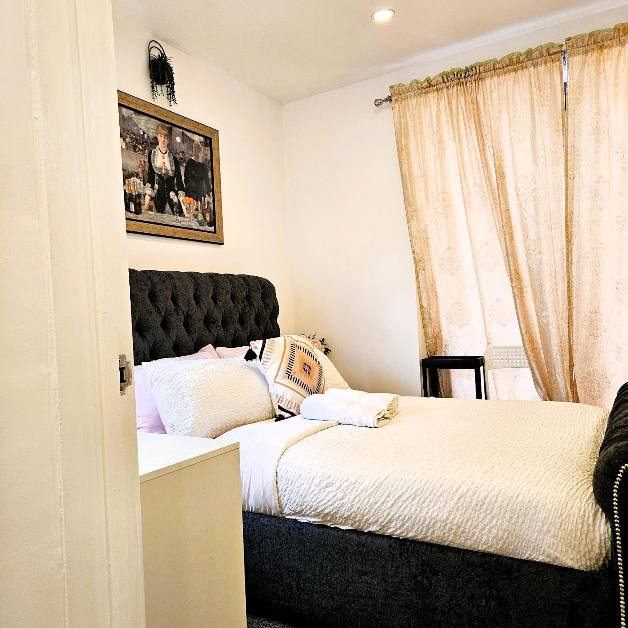 02 Glamour Apartment