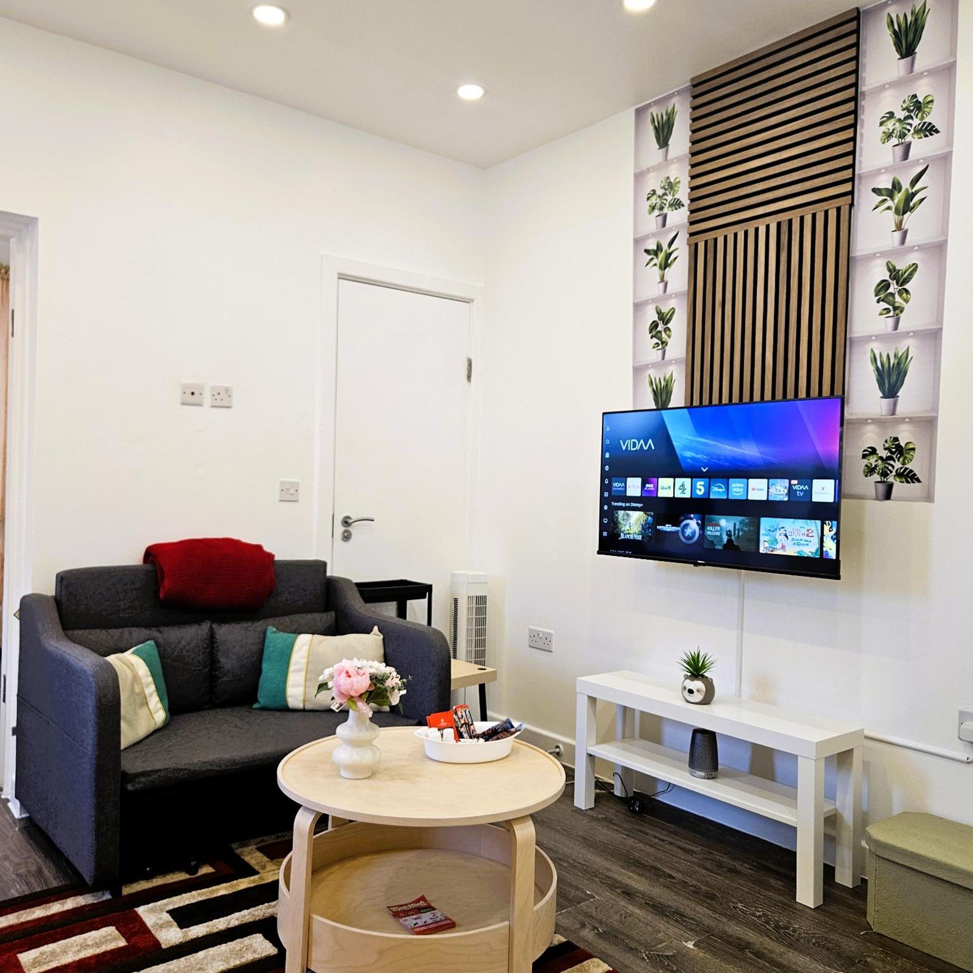 02 Glamour Apartment