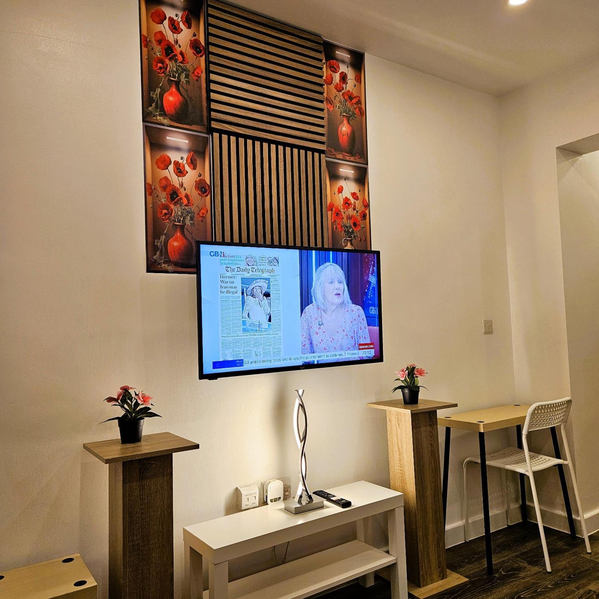 02 Glamour Apartment